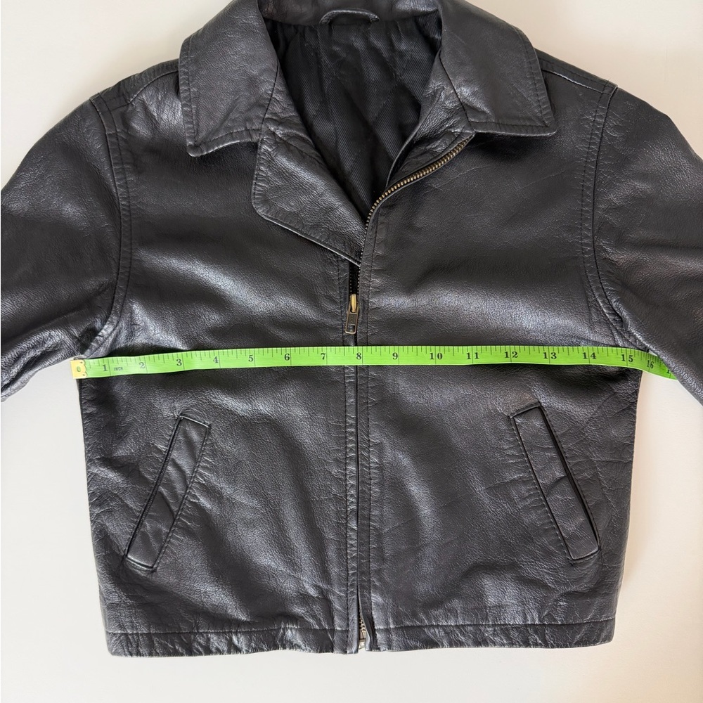 Vintage 90’s Cropped Black Leather Jacket - Picture 4 of 15